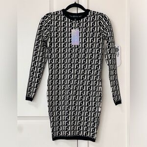 NWT Say What Bodycon Black & White Long Sleeve Graphic Print Dress size Small